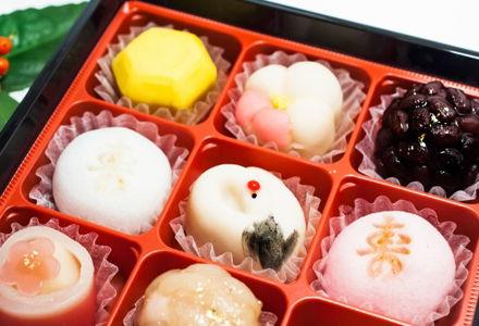 Let's eat Japanese confectionery!