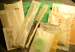 貼心的女性化妝清潔用品一應俱全