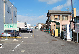 完善的房客免費停車場
